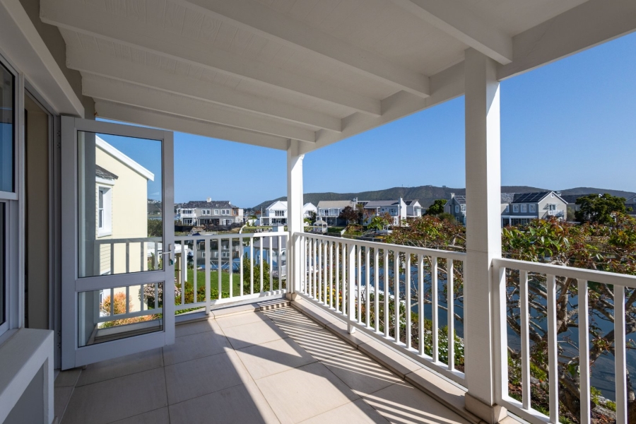 5 Bedroom Property for Sale in Thesen Islands Western Cape